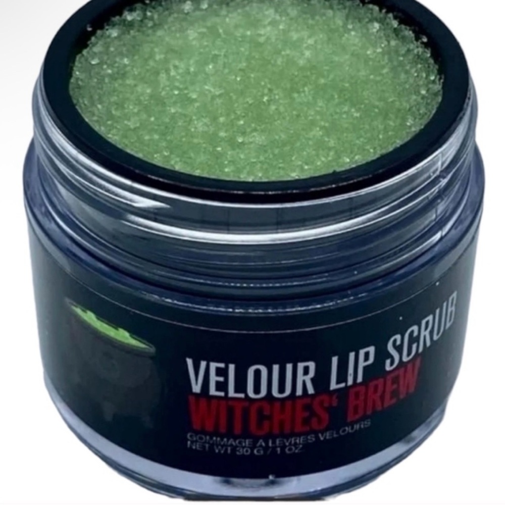 Jeffree Star Velour Lip Scrub in Witches' Brew (1 oz.) - Picture 2 of 2